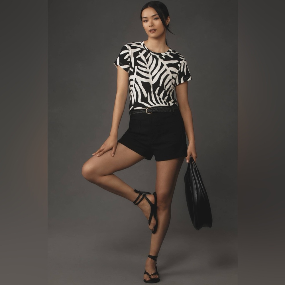 Sanctuary Black and White Leaf Pattern Tee